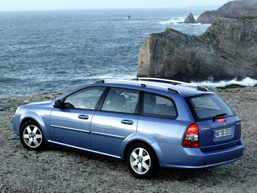  Daewoo Nubira Wagon 2004 года  (фото 13 из 16)